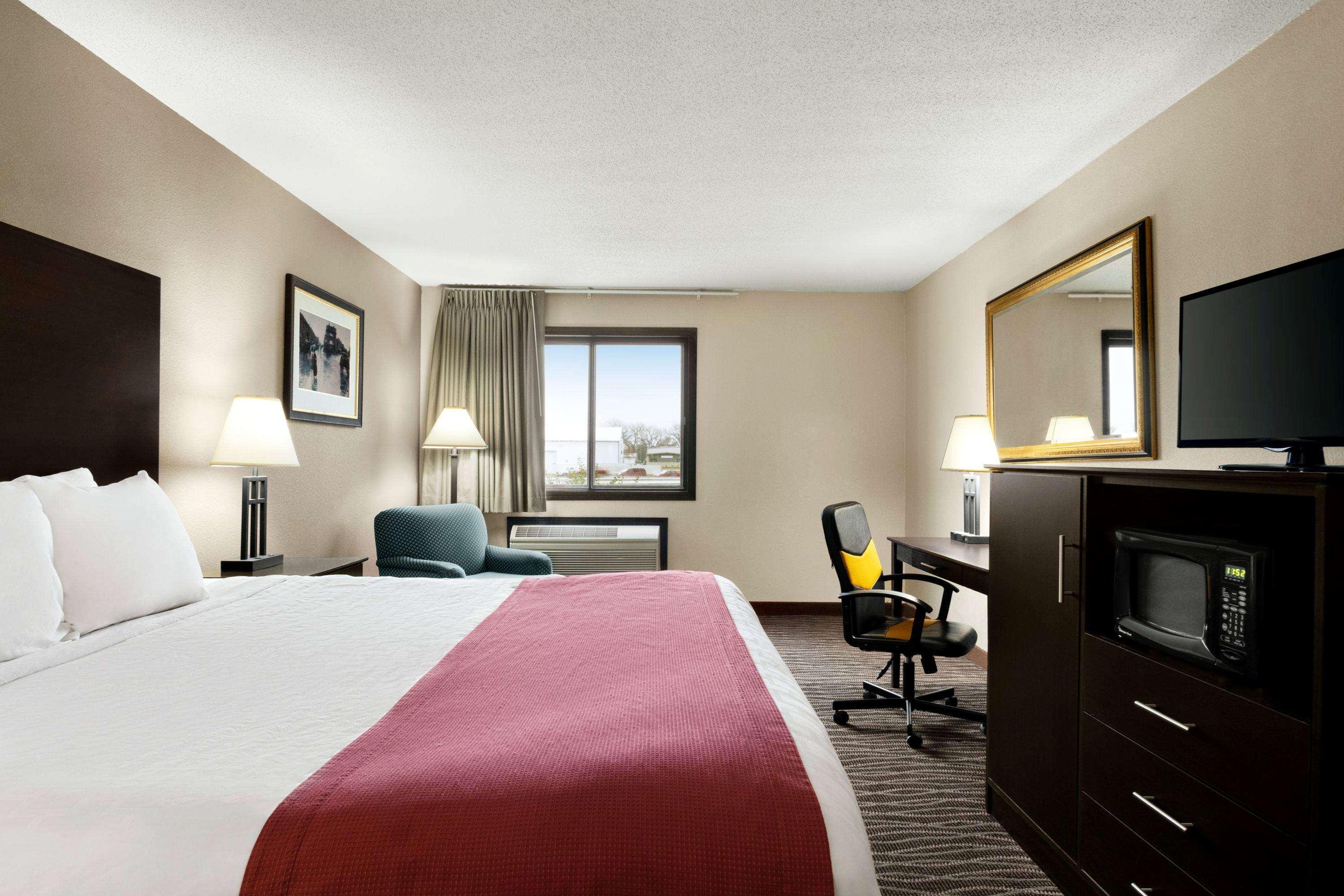 Baymont By Wyndham Sioux Falls North,I-29,Russell St, Airport Extérieur photo